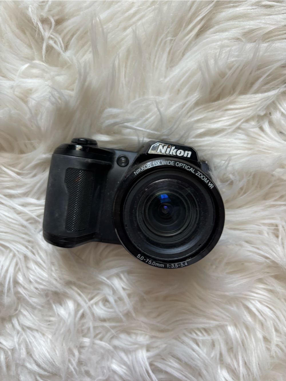 Nikon COOLPIX L105 12.1MP Digital Camera - Black working